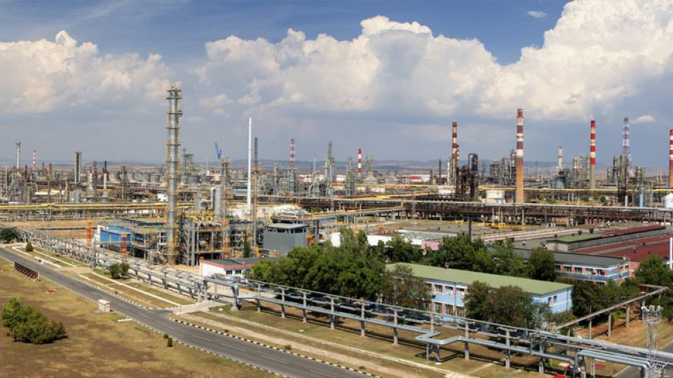 Отхвърлиха забраната за износ на преработени продукти от руски петрол | StandartNews.com