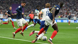 Франция оцеля! Световният шампион е на полуфинал