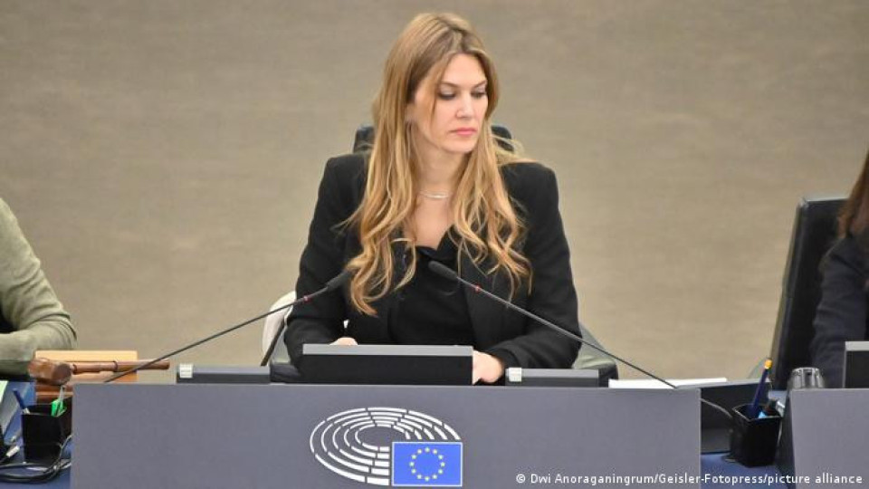 Голямо наказание грози заподозряната в корупция Кайли в Европарламента | StandartNews.com