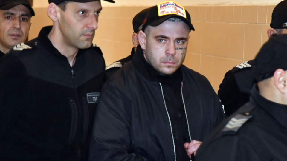 Мощна атака срещу Семерджиев! Какви пари му искат | StandartNews.com