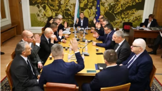 Комисията по отбрана с ключово решение за Украйна. Оръжието