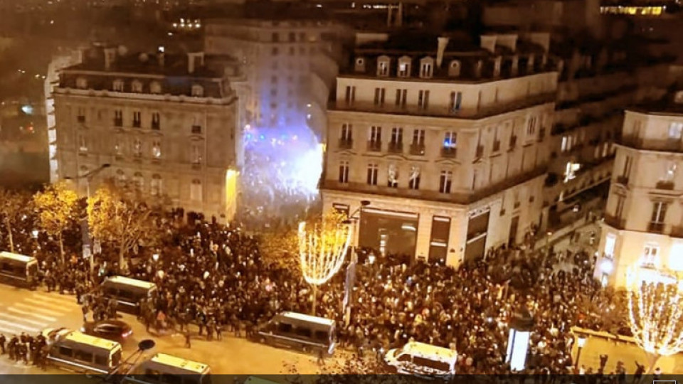 Франция полудя. Гърмежи като на война | StandartNews.com