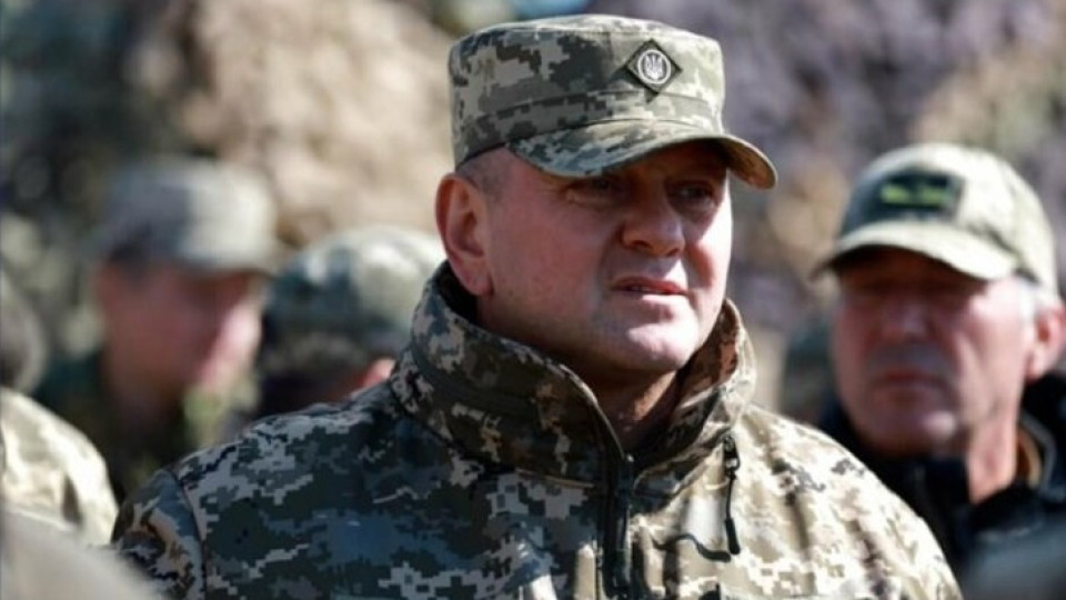 Военен № 1 на Украйна удари в земята човек на Путин! Сравнението | StandartNews.com