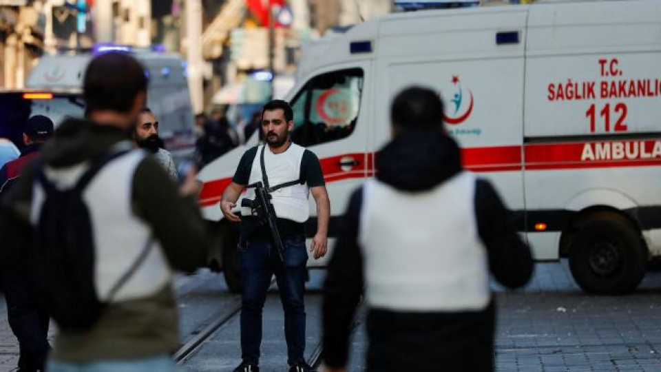 Пак паника в Истанбул. Хвърчат пожарни и линейки | StandartNews.com