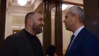Скандал! Репортер подгони Костадинов в парламента
