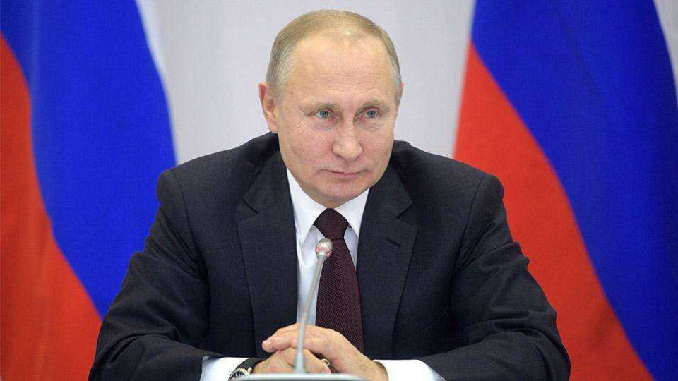 Путин тропна с крак, кого заплаши | StandartNews.com