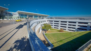 Главболгарстрой ще изгражда открити паркинги на летище София