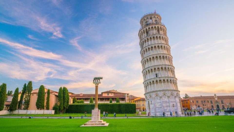 Чудо! Наклонената кула в Пиза се изправя | StandartNews.com