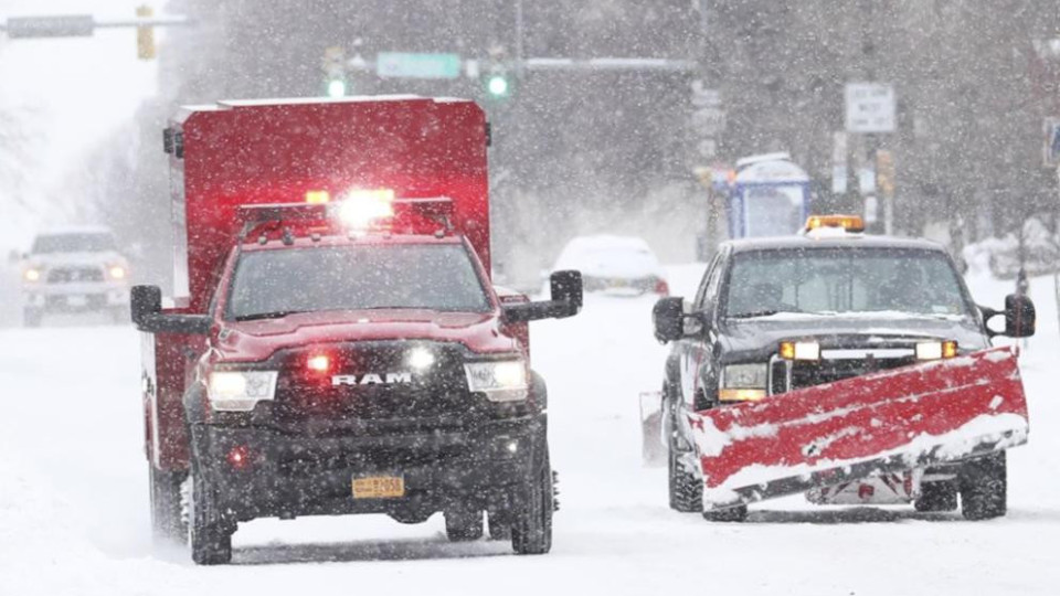 В САЩ е страшно. Нови жертви на снежния ад | StandartNews.com