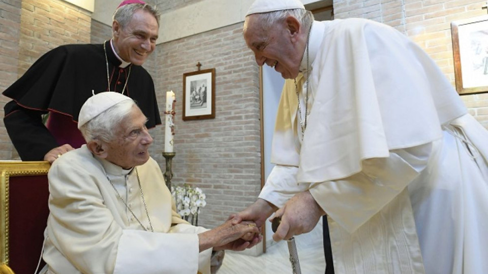 Световните лидери скърбят за папа Бенедикт XVI | StandartNews.com