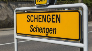 Румъния стовари чук върху Нехамер: Австрия вън от Шенген!