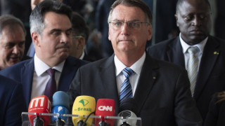 Драма в Бразилия, къде избяга президентът