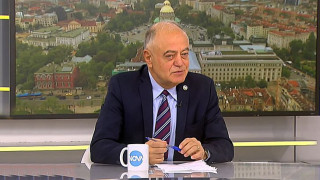Атанас Атанасов не се спря. Пак пуска фитили за Борисов