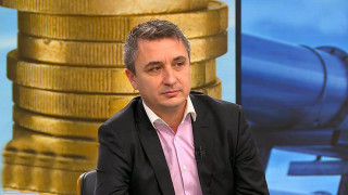 Министър на Слави разби обвиненията срещу него и кабинета „Петков“