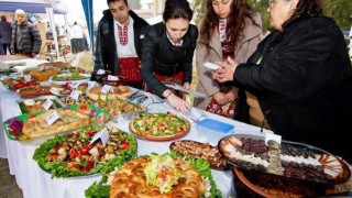 Празник на греяната ракия и сланината събра хиляди в Априлци