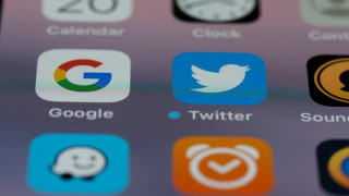 Twitter отчита отлив от рекламодатели