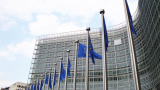 Брюксел иска нови правила за банките. Кого засягат