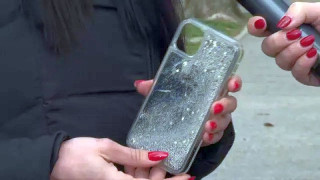 Калъф за смартфон изгори жестоко млада жена