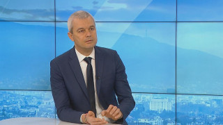 Костадинов разкри кой влияе тайно върху българската политика
