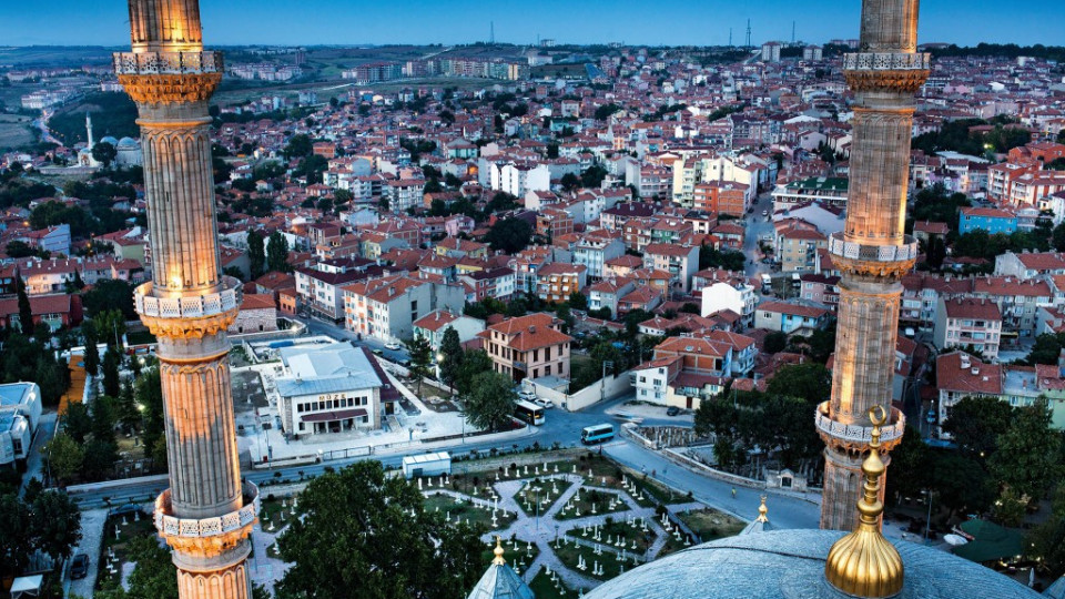 Страх от земетресение в Истанбул обърка имотния пазар в Одрин | StandartNews.com