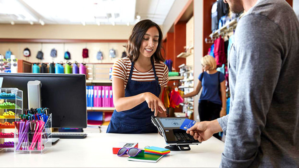 Проучване на БНП Париба Лични Финанси: Пазаруваме на изплащане  с кредитна карта | StandartNews.com