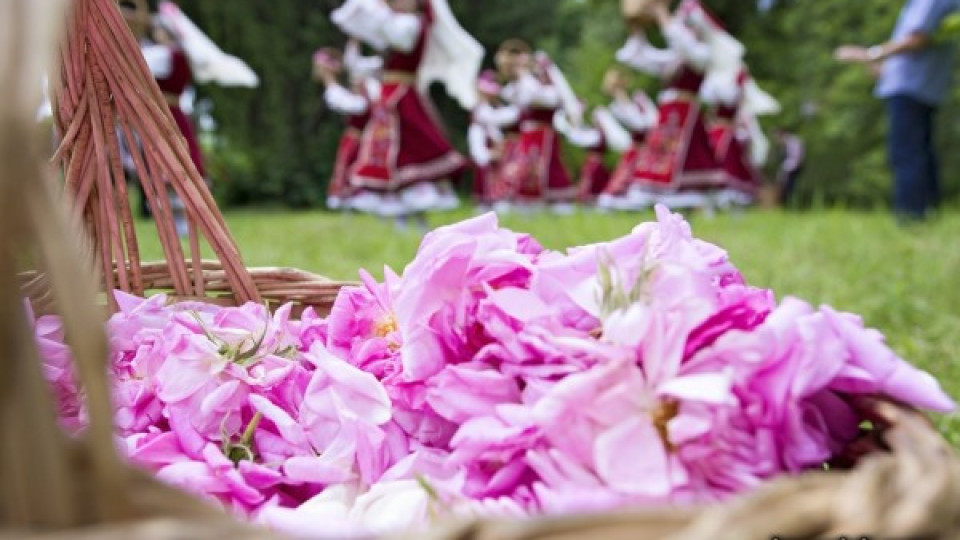 Представят Казанлък и Розовата долина в Британска Колумбия, Канада | StandartNews.com