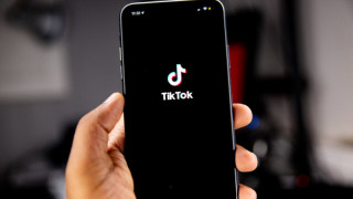 Бивш служител на TikTok разкрива как приложението краде данни на американци