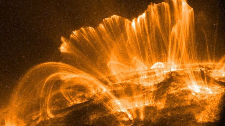 Хванаха слънчево изригване към Земята, какви са щетите | StandartNews.com