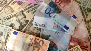 Икономисти казаха как ще се променят заплатите след еврото