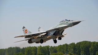 Украйна иска българските МиГ-29, причината