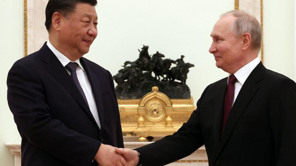 Императорско посрещане на Си Цзинпин в Кремъл. Знаци към света | StandartNews.com