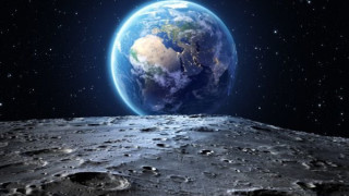 Мистериозното парче от Луната, което обикаля Земята