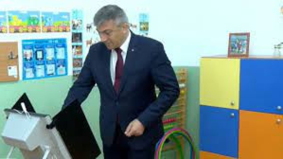 Мустафа Карадайъ гласува в 9,13 часа | StandartNews.com