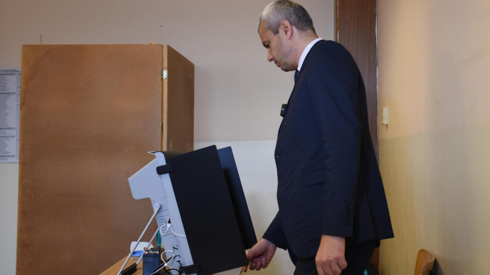 Костадинов готов да работи с всяка партия, но при едно условие | StandartNews.com
