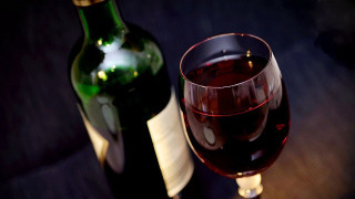 Вредно ли е виното за здравето? Учените с нова версия