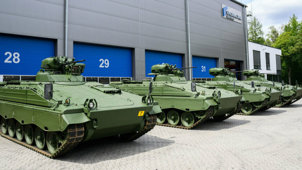 Германски концерн ще ремонтира военна техника от Украйна в Румъния | StandartNews.com