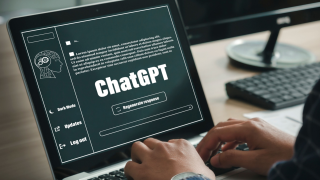 След щурците Италия забрани и робота ChatGPT