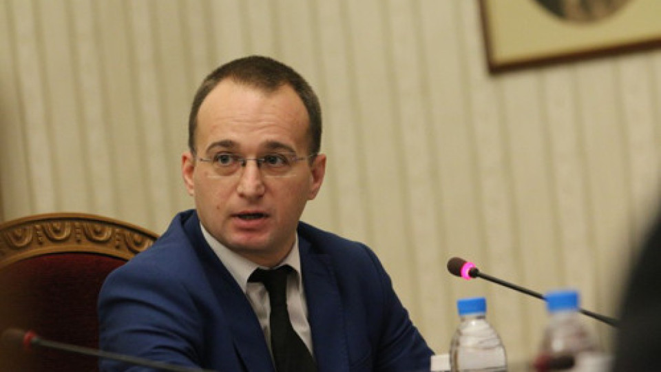 Симеон Славчев: Всички партии в Парламента да сезират Конституционния съд за подмяната на вота | StandartNews.com