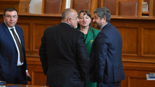 Всички се питат какво си каза Борисов с Костадинов и с Христо Иванов