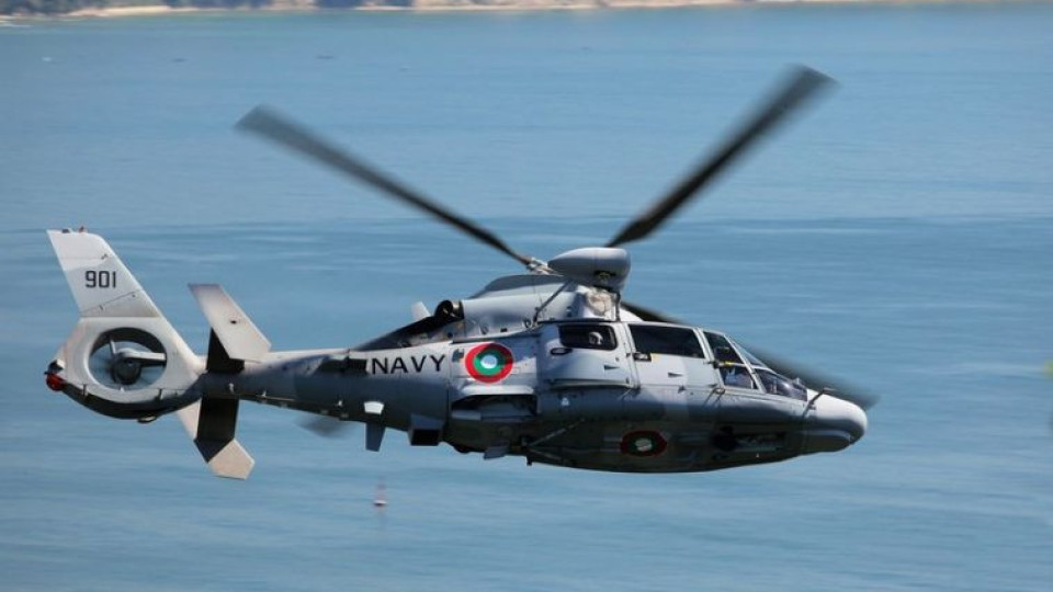 Вдигнаха по спешност вертолет "Пантер" над морето ни. Тревогата | StandartNews.com