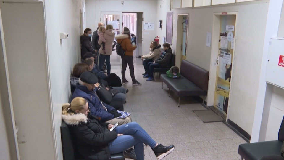 Лични лекари сигнализират за опасността от морбили в България | StandartNews.com