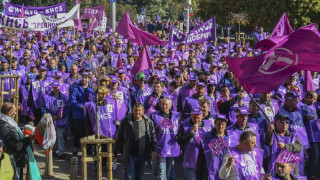 Напрежение! Какво готви КНСБ за заплатите