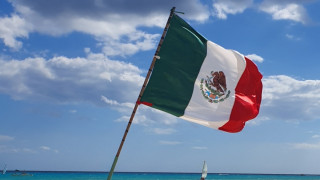 Защо стъжниха живота на бг семейство с дете в Мексико