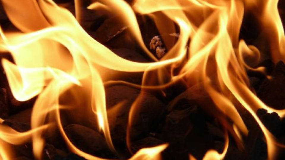 Пламна пожар в ресторант, чудо на Св. Георги | StandartNews.com