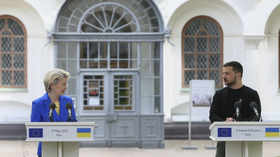 Фон дер Лайен в Киев за Деня на Европа, представи 4 приоритета | StandartNews.com