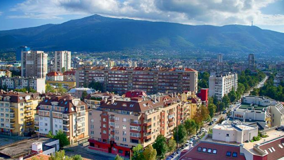 В София е страшно, граждани припадат по улиците | StandartNews.com