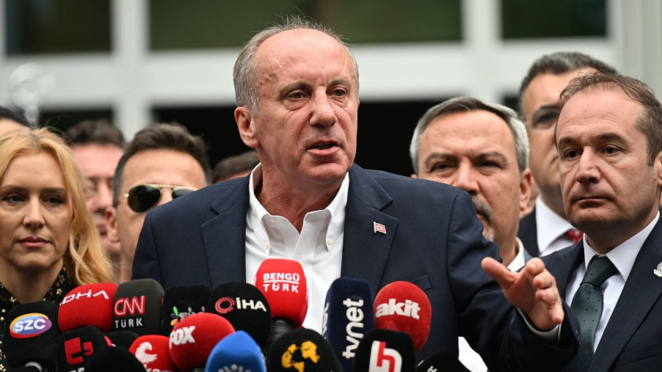 Водещ кандидат за президент на Турция се оттегли от изборите | StandartNews.com
