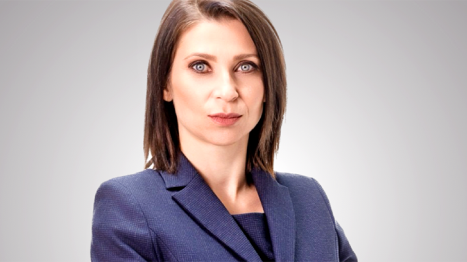 Искра Михайлова: Безотговорно е да се закрива "Марица-изток" | StandartNews.com