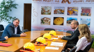 Кметът на Брезник с посещение в „Асарел-Медет“ и Панагюрище