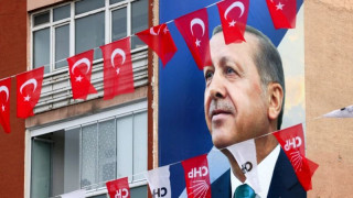 Над 60 милиона гласуват в Турция. Ще остане ли на власт Ердоган?